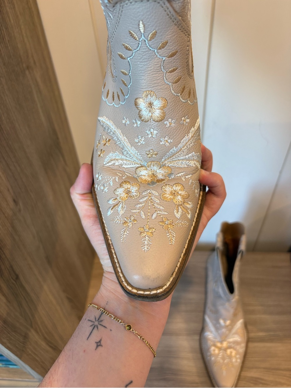 Dingo Primrose Western Booties, snip toe Embroidered Beige and Gold - Picture 8 of 11